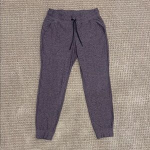 Lululemon heather purple joggers. Women’s size 10.
